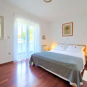 Panzió Bed&breakfast Lucija, Punat